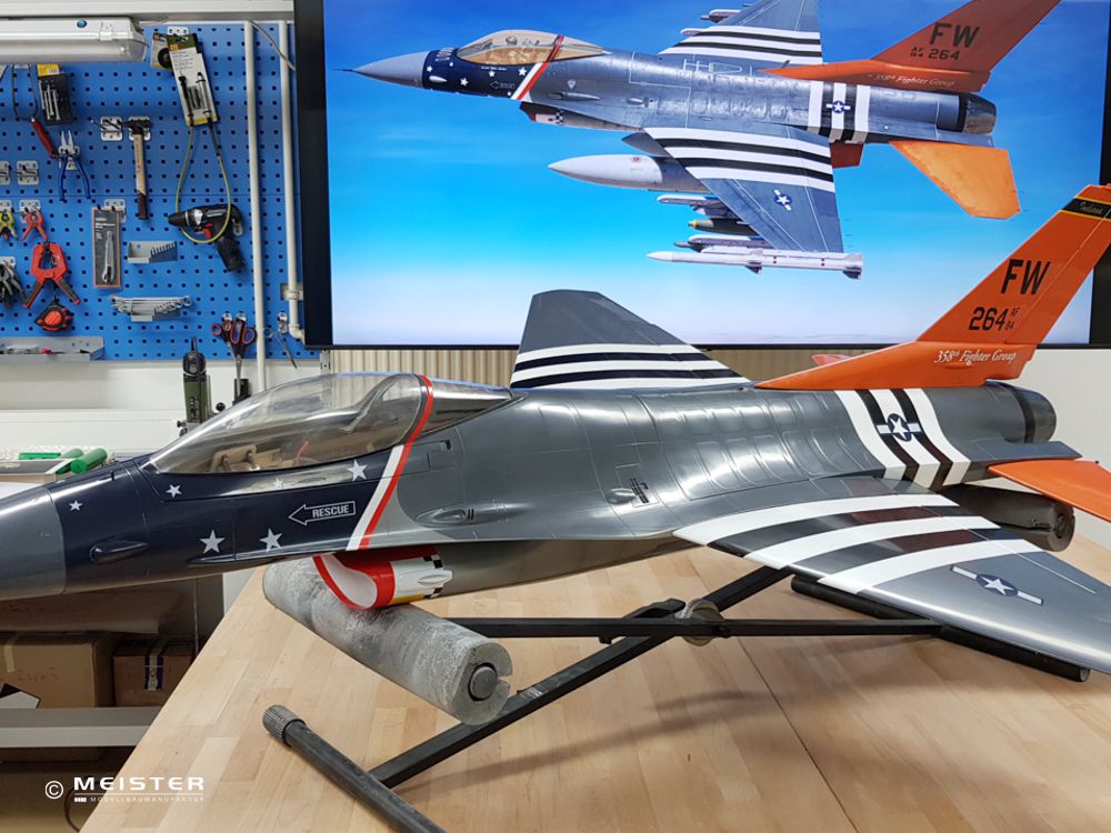 Lackierservice Jet-Modelle F-16_358FitherGroup